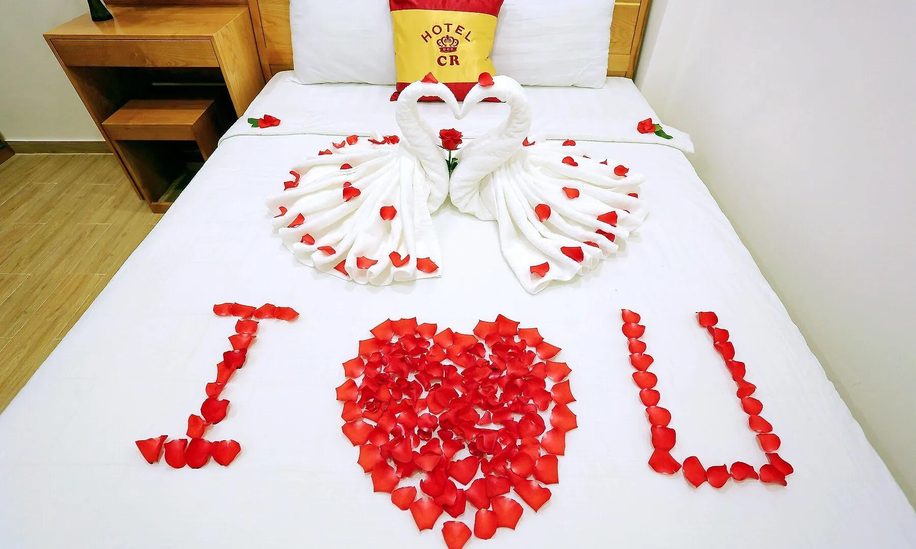 Cr Hotel Nha Trang 2*,